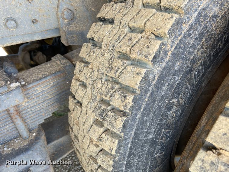 image for item LF9065 1993 Kenworth T400  crane truck