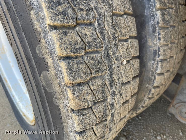 image for item LF9065 1993 Kenworth T400  crane truck