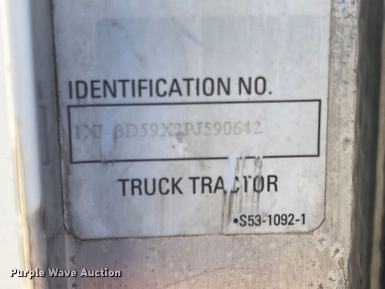 image for item LF9065 1993 Kenworth T400  crane truck