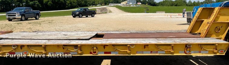 image for item LF9067 1973 Hyster  equipment trailer