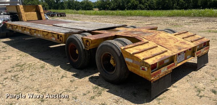 image for item LF9067 1973 Hyster  equipment trailer