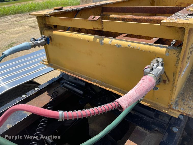 image for item LF9067 1973 Hyster  equipment trailer