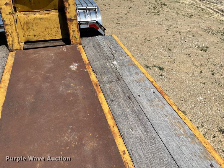 image for item LF9067 1973 Hyster  equipment trailer