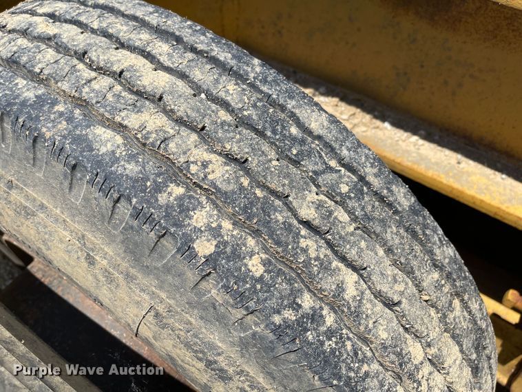 image for item LF9067 1973 Hyster  equipment trailer