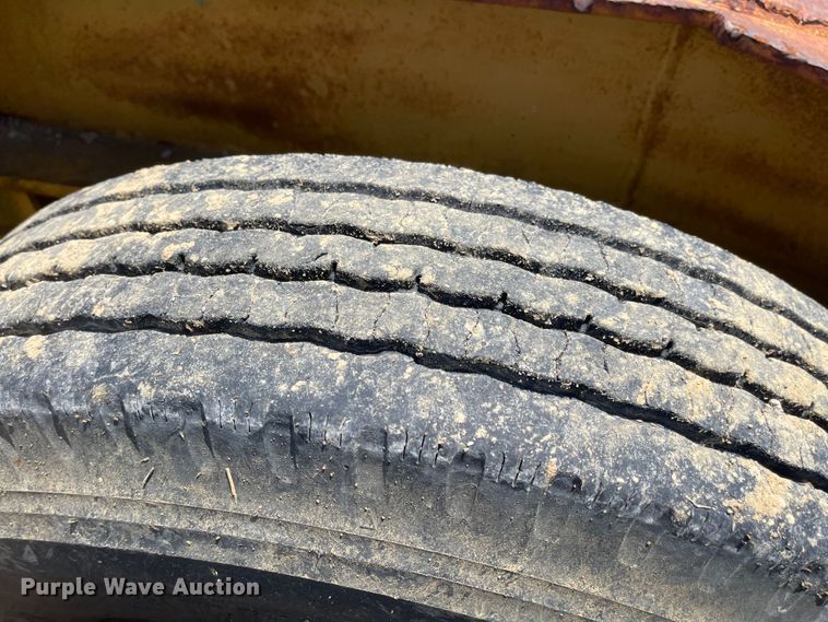 image for item LF9067 1973 Hyster  equipment trailer