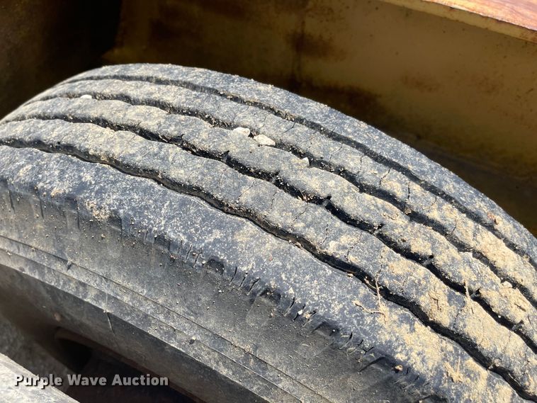 image for item LF9067 1973 Hyster  equipment trailer