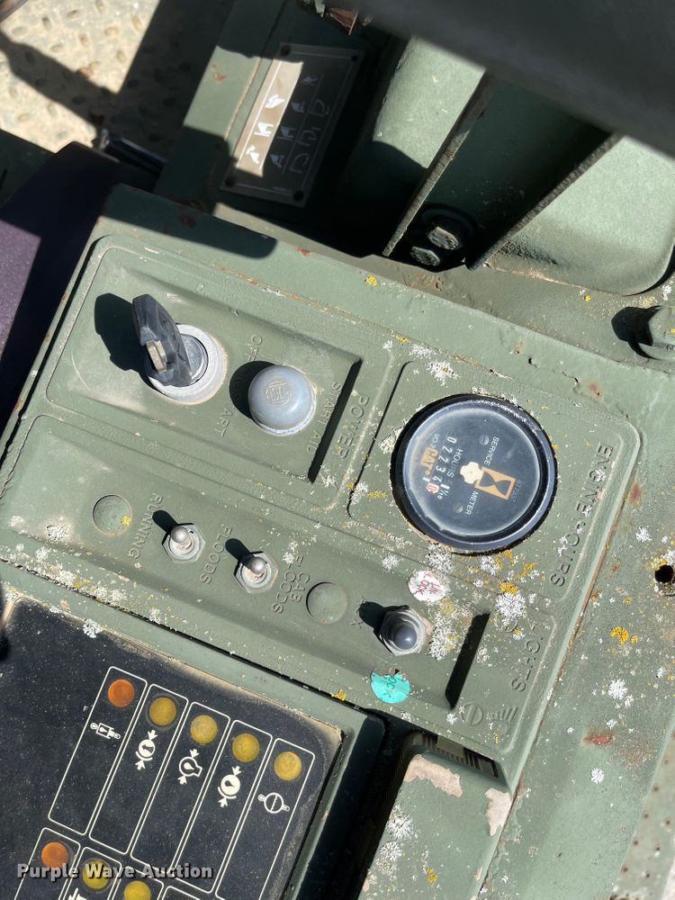 image for item LF9068 1989 Caterpillar 950B  wheel loader