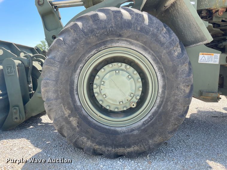 image for item LF9068 1989 Caterpillar 950B  wheel loader