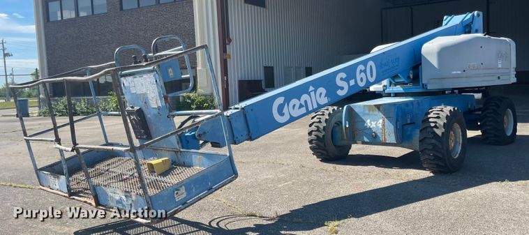 image for item LF9071 2000 Genie S-60  boom lift