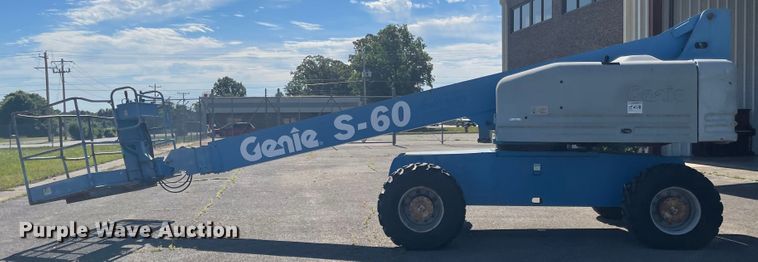 image for item LF9071 2000 Genie S-60  boom lift