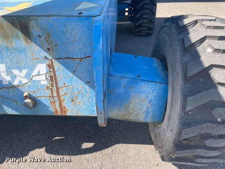 image for item LF9071 2000 Genie S-60  boom lift