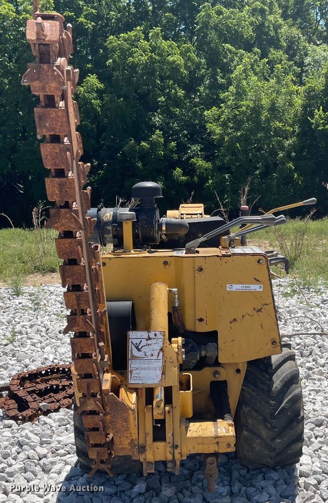 image for item LF9082 1999 Vermeer LM42  trencher