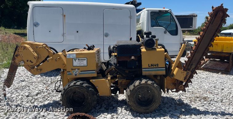image for item LF9082 1999 Vermeer LM42  trencher