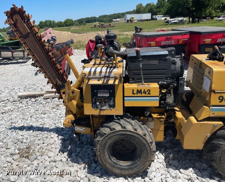 image for item LF9082 1999 Vermeer LM42  trencher