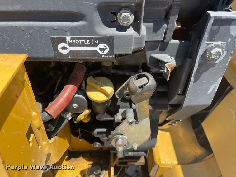 image for item LF9082 1999 Vermeer LM42  trencher