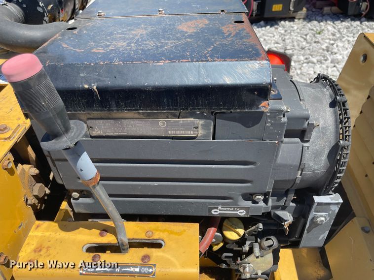 image for item LF9082 1999 Vermeer LM42  trencher