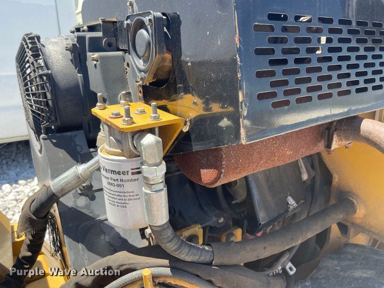 image for item LF9082 1999 Vermeer LM42  trencher