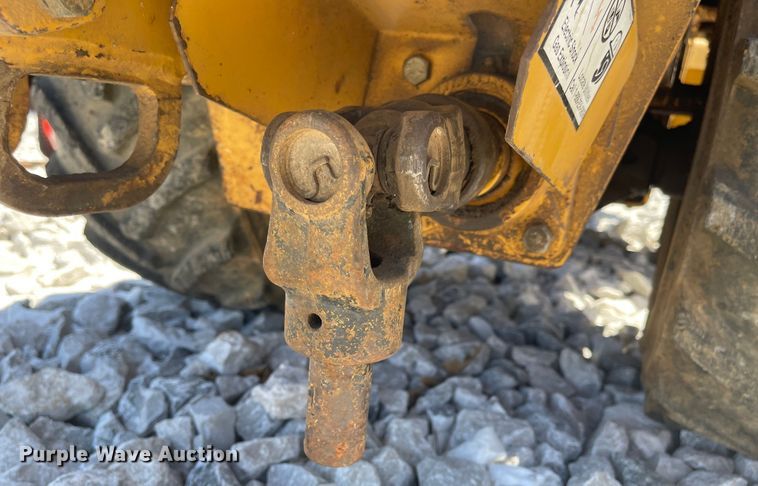 image for item LF9082 1999 Vermeer LM42  trencher