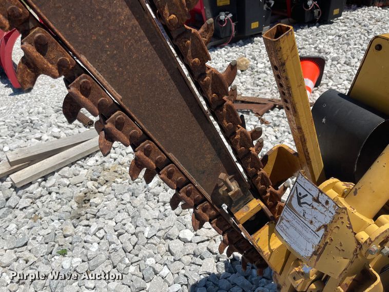 image for item LF9082 1999 Vermeer LM42  trencher