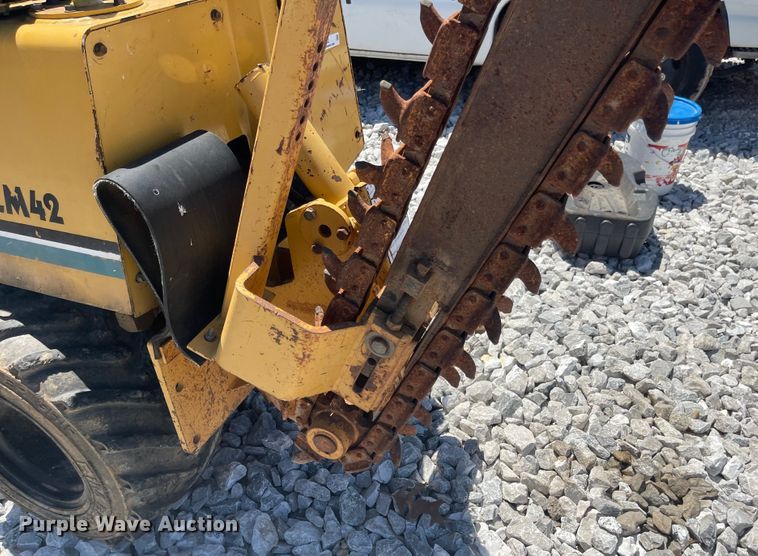 image for item LF9082 1999 Vermeer LM42  trencher