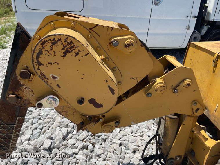 image for item LF9082 1999 Vermeer LM42  trencher