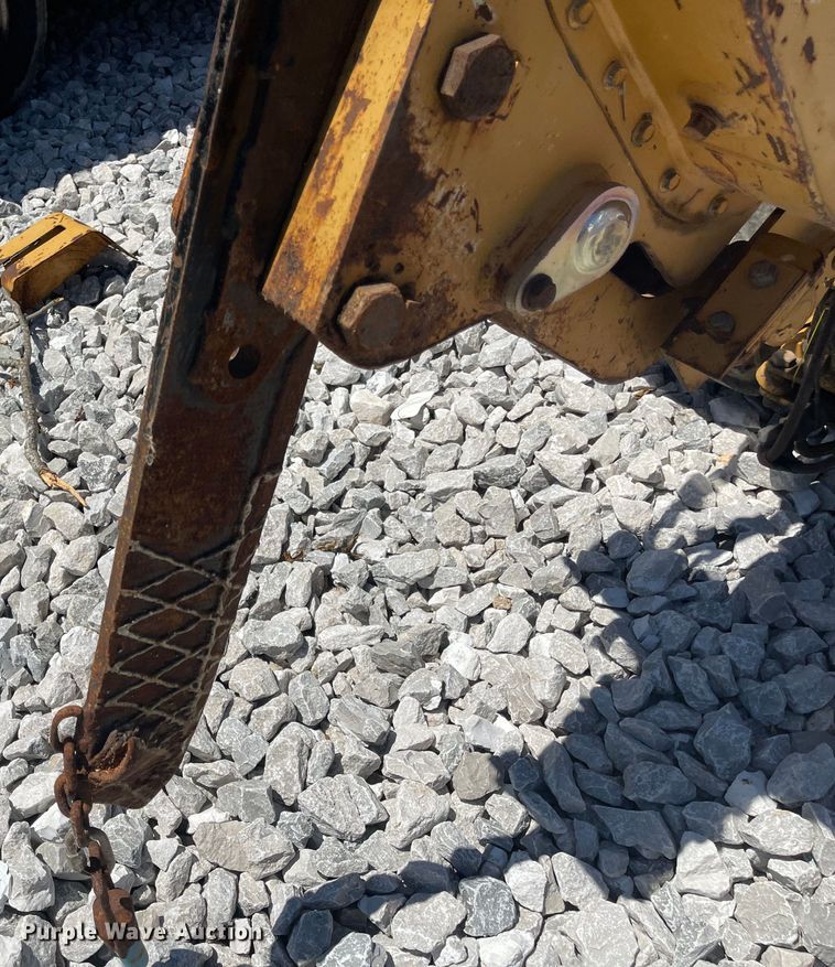 image for item LF9082 1999 Vermeer LM42  trencher