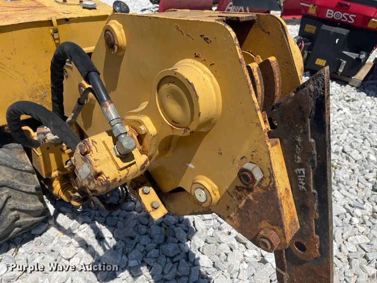 image for item LF9082 1999 Vermeer LM42  trencher