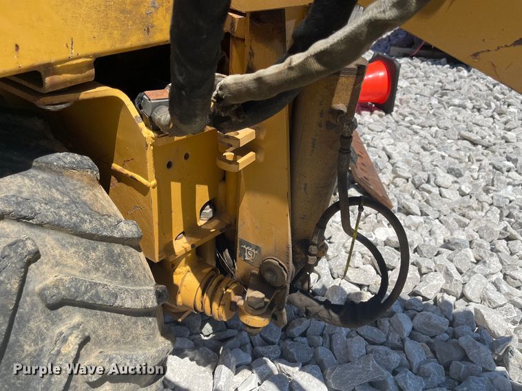 image for item LF9082 1999 Vermeer LM42  trencher