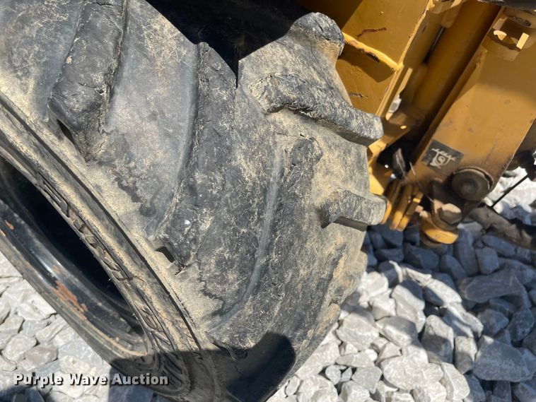 image for item LF9082 1999 Vermeer LM42  trencher