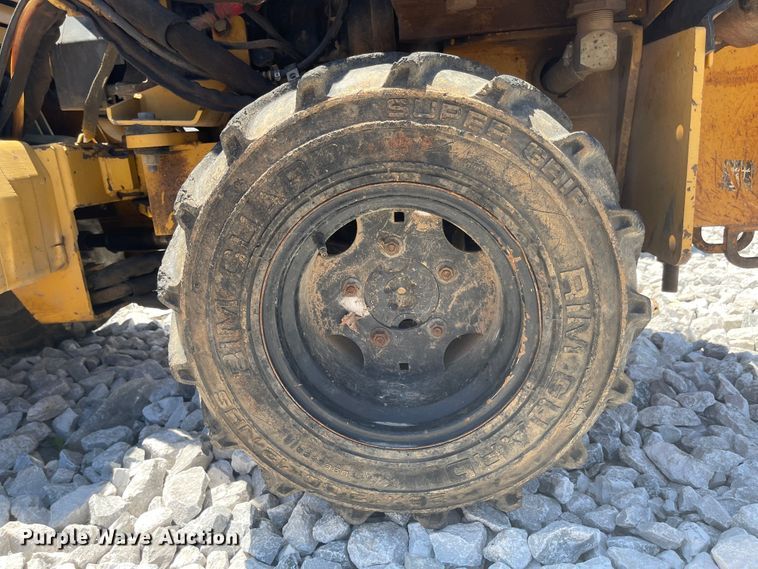 image for item LF9082 1999 Vermeer LM42  trencher