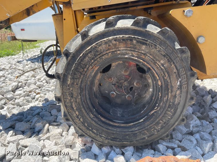 image for item LF9082 1999 Vermeer LM42  trencher