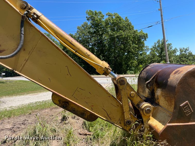 image for item LF9099 1996 Caterpillar 322BL  excavator