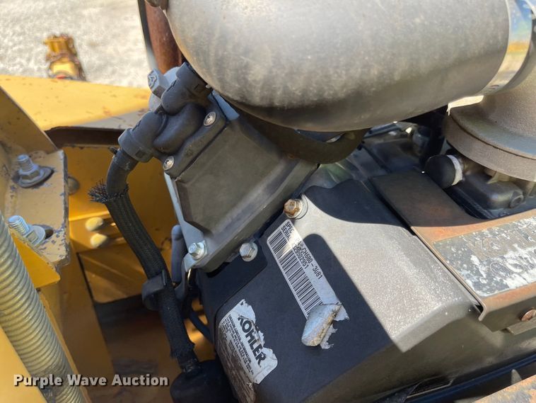 image for item LF9105 2002 Vermeer BC625A  wood chipper