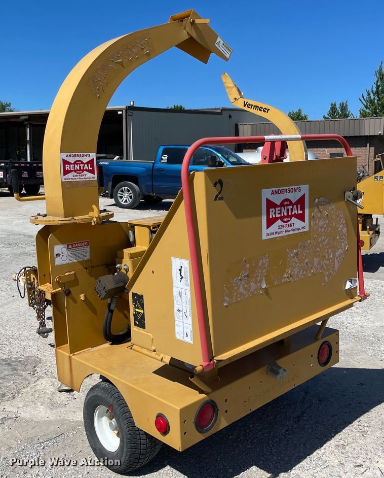 image for item LF9106 2005 Rayco RC5D-V  wood chipper