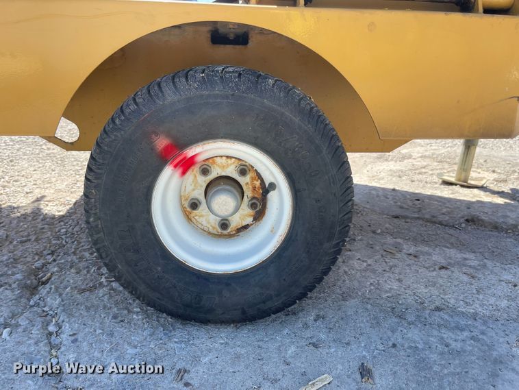 image for item LF9106 2005 Rayco RC5D-V  wood chipper