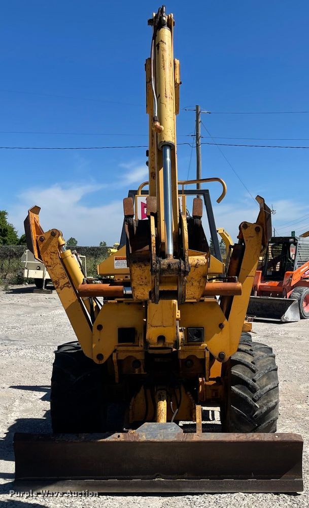 image for item LF9109 1996 Case 560  trencher