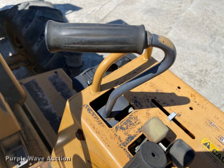 image for item LF9109 1996 Case 560  trencher