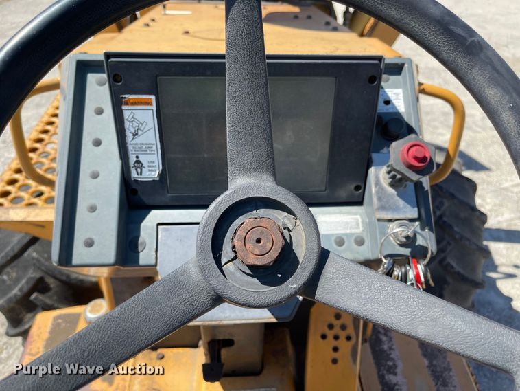 image for item LF9109 1996 Case 560  trencher