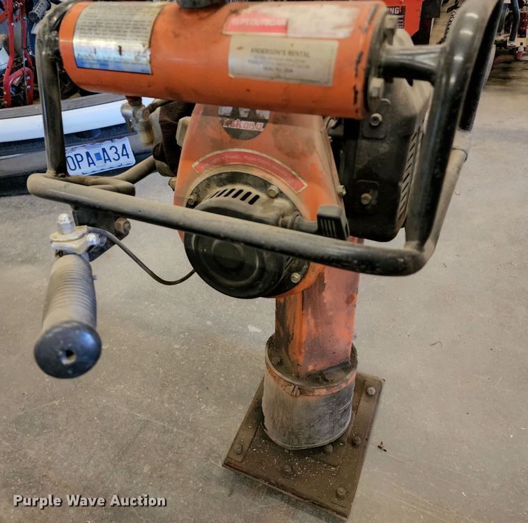 image for item LF9120 Multiquip MTR-80L  plate compactor