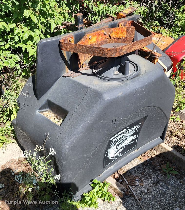 image for item LF9125 (2) spreaders