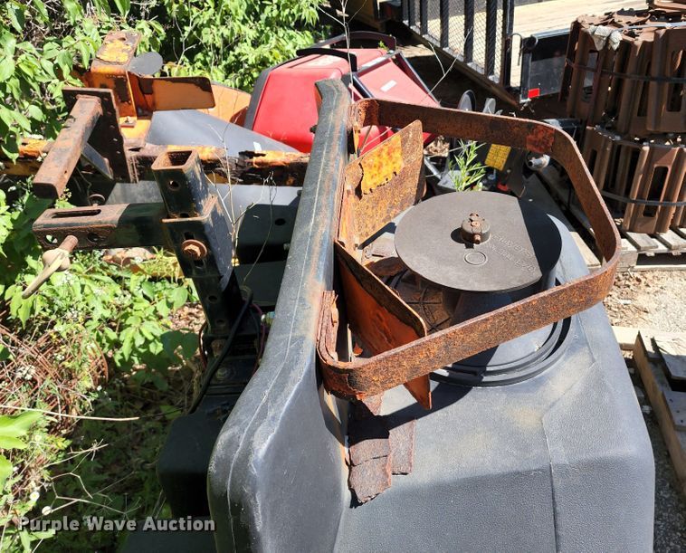 image for item LF9125 (2) spreaders