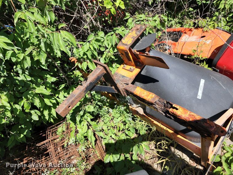 image for item LF9125 (2) spreaders