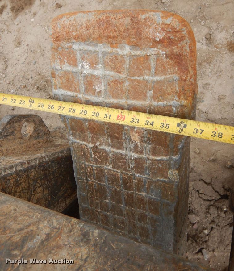 image for item LT9844 CP  60"W excavator grapple