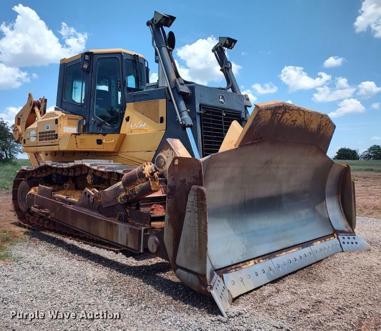 image for item LU9090 2009 John Deere 1050J  dozer