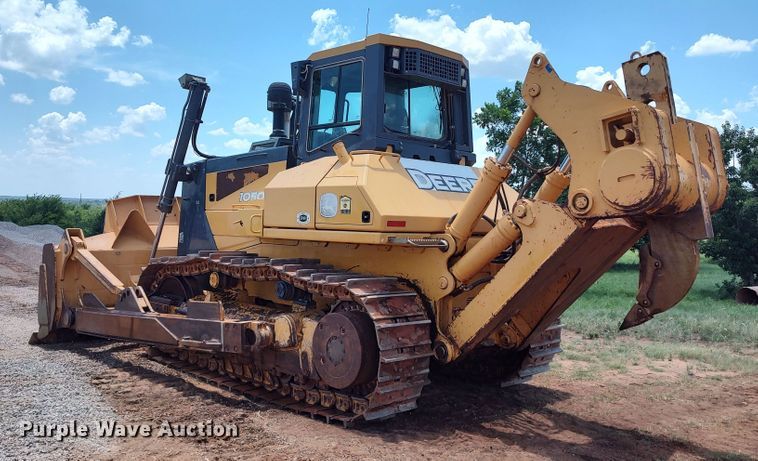 image for item LU9090 2009 John Deere 1050J  dozer