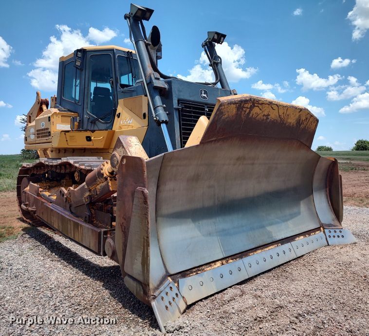 image for item LU9090 2009 John Deere 1050J  dozer