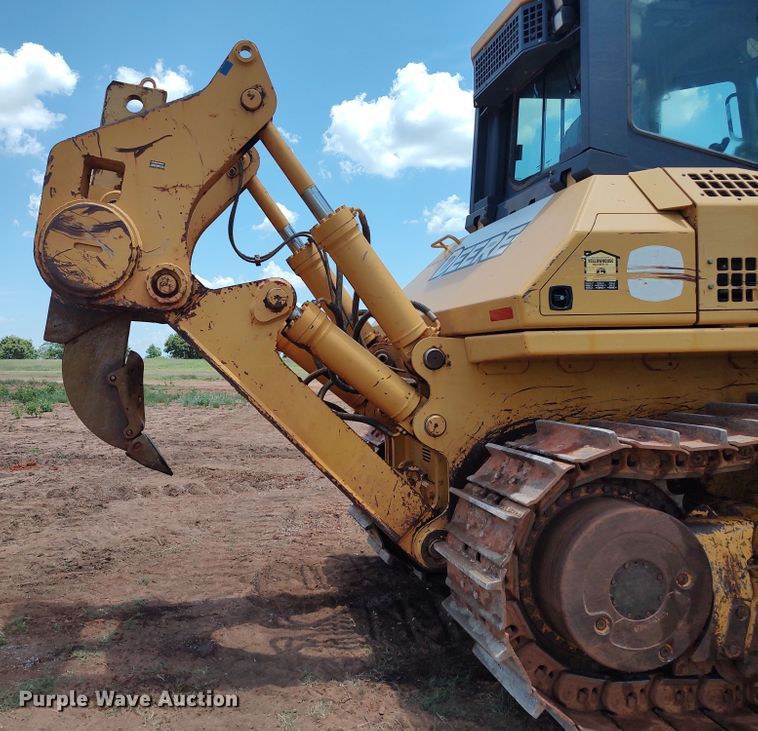 image for item LU9090 2009 John Deere 1050J  dozer