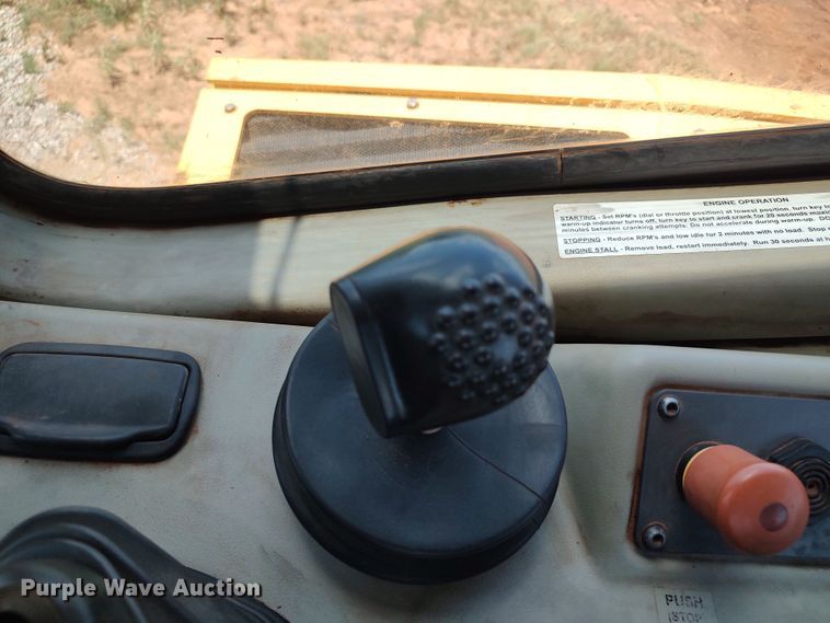 image for item LU9090 2009 John Deere 1050J  dozer