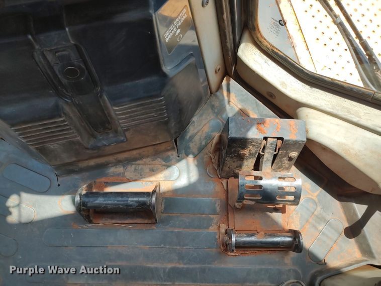 image for item LU9090 2009 John Deere 1050J  dozer