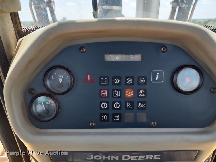 image for item LU9090 2009 John Deere 1050J  dozer